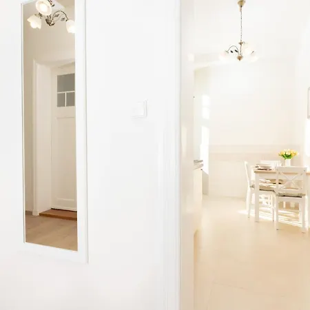 At Dabrowskiego 6 Street - 300 M To The Beach Apartment